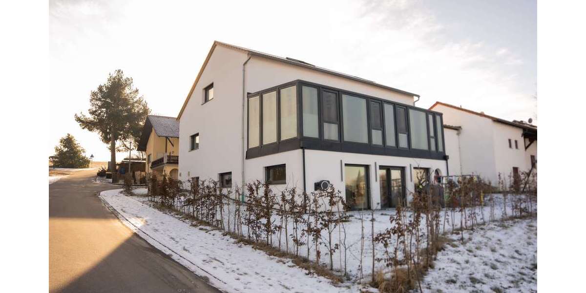 Einfamilienhaus Mengkofen - 8 Zimmer, 343 m&sup2;, 1.198.000&euro; | Angebot:25924714