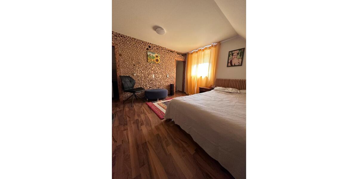 Einfamilienhaus Tiefenbach - 5 Zimmer, 90 m&sup2;, 2.100&euro; | Angebot:25823413