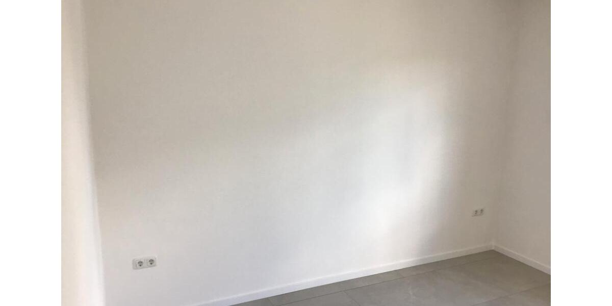 Etagenwohnung Kumhausen - 4 Zimmer, 85 m&sup2;, 1.250&euro; | Angebot:27612583