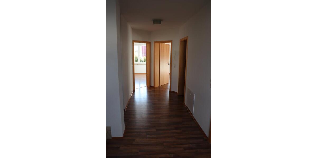 Reihenhaus Bruckberg - 5 Zimmer, 180 m&sup2;, 1.600&euro; | Angebot:26658587