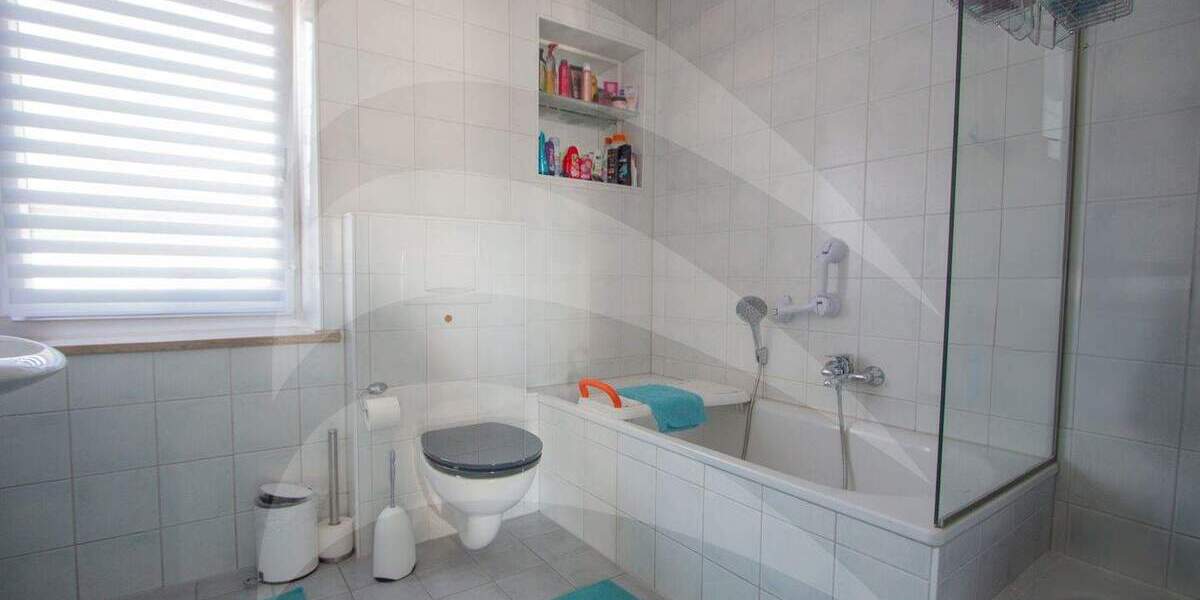 Doppelhaushälfte Landshut Industriegebiet - 7 Zimmer, 168 m&sup2;, 699.800&euro; | Angebot:25668416