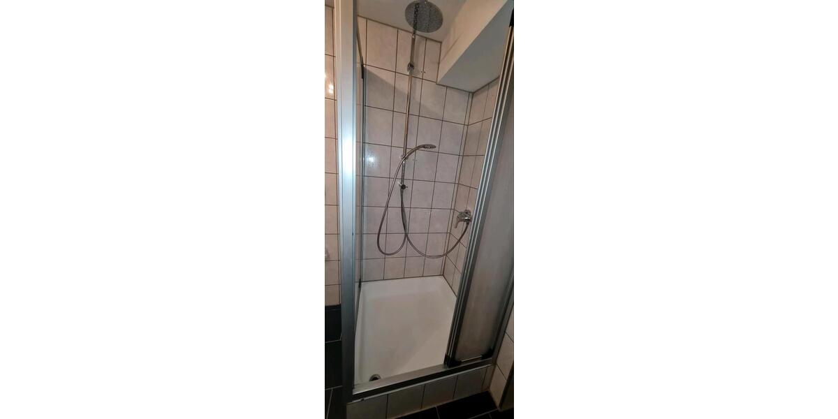 Etagenwohnung Dorfen - 4 Zimmer, 100 m&sup2;, 1.500&euro; | Angebot:25875109