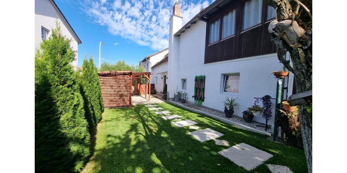 Mehrfamilienhaus, Wohnhaus Mengkofen - 9 Zimmer, 260 m&sup2;, 560.000&euro; | Angebot:23861666