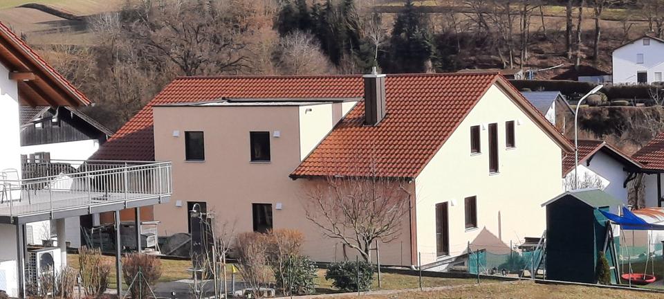 Hochparterre Ergoldsbach Langenhettenbach - 4 Zimmer, 130 m&sup2;, 1.630&euro; | Angebot:25124503