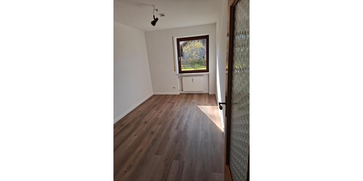 Erdgeschoßwohnung Kirchberg - 5 Zimmer, 115 m&sup2;, 1.145&euro; | Angebot:25855035