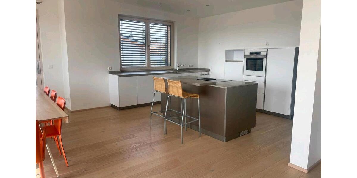 Einfamilienhaus Bruckberg - 3 Zimmer, 145 m&sup2;, 1.600&euro; | Angebot:26478221