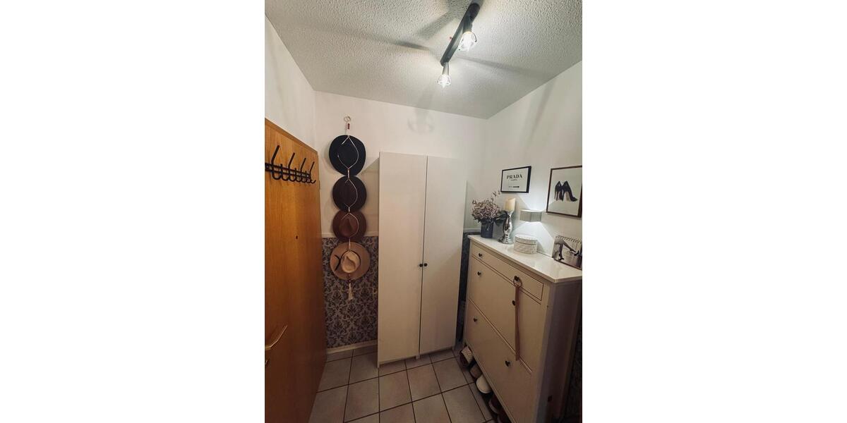 Hochparterre Landshut - 2.5 Zimmer, 61 m&sup2;, 1.150&euro; | Angebot:25989118