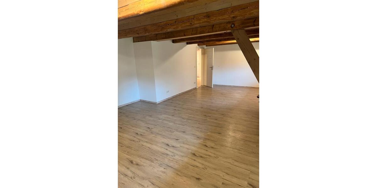 Etagenwohnung Attenhofen Walkertshofen - 3 Zimmer, 110 m&sup2;, 990&euro; | Angebot:25376372