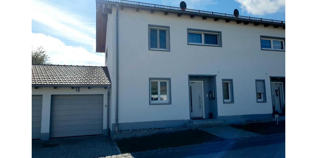 Einfamilienhaus Buch am Erlbach - 4 Zimmer, 110 m&sup2;, 1.350&euro; | Angebot:27613177