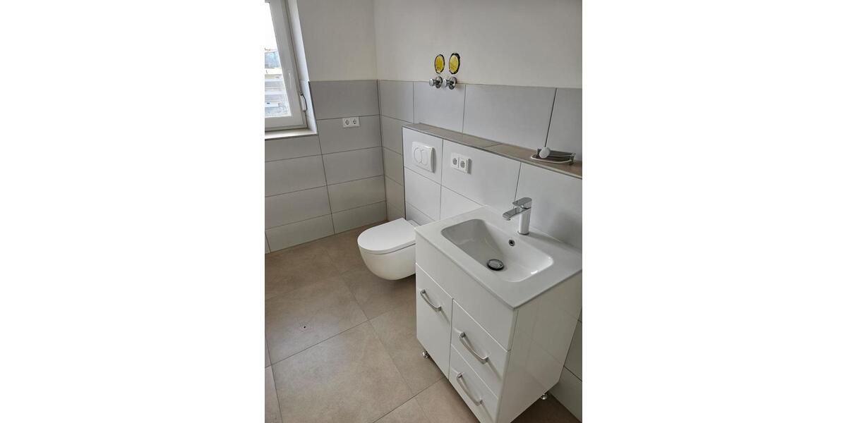 Etagenwohnung Rottenburg an der Laaber - 4 Zimmer, 116 m&sup2;, 1.330&euro; | Angebot:25045073