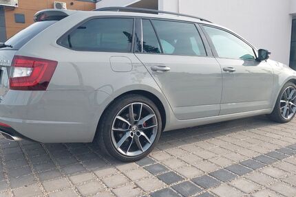 Skoda Octavia 96.233 km 22.800 &euro; Berglern 85459