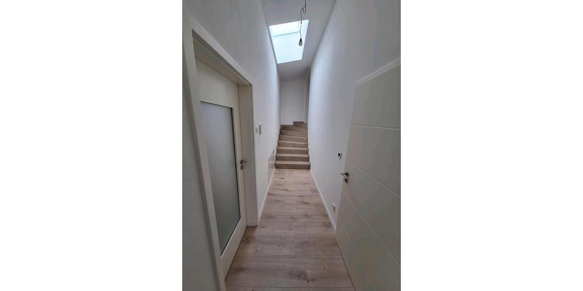 Erdgeschoßwohnung Taufkirchen (Vils) - 5 Zimmer, 165 m&sup2;, 1.950&euro; | Angebot:24363731