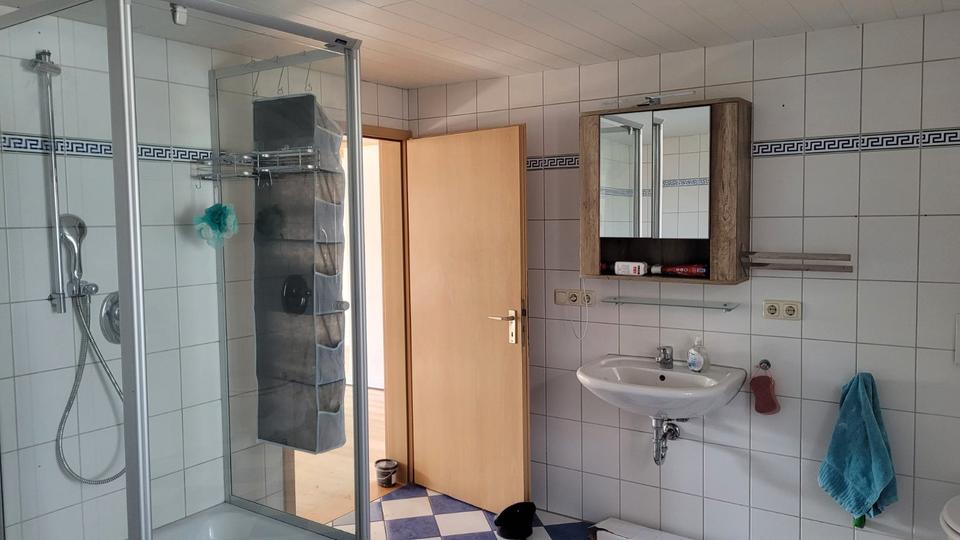 Etagenwohnung Rottenburg an der Laaber - 3 Zimmer, 101 m&sup2;, 740&euro; | Angebot:26649478