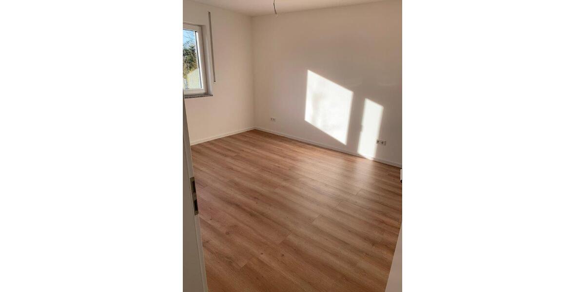 Erdgeschoßwohnung Rottenburg an der Laaber - 1 Zimmer, 53 m&sup2;, 640&euro; | Angebot:27577794