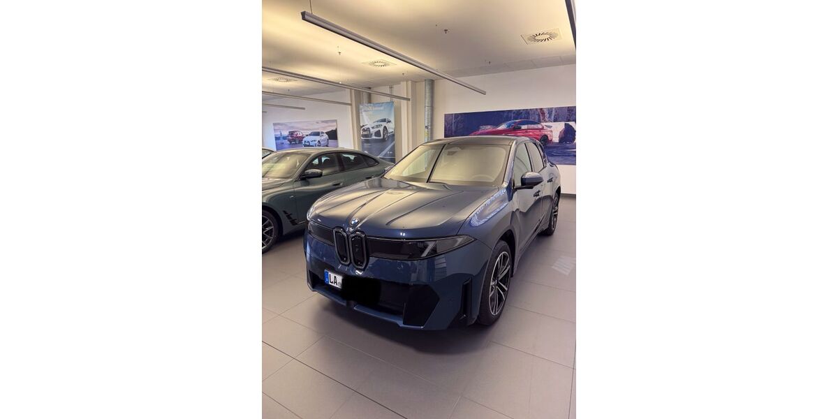 BMW iX3 9.000 km 77.900 &euro; Vilsheim 84186