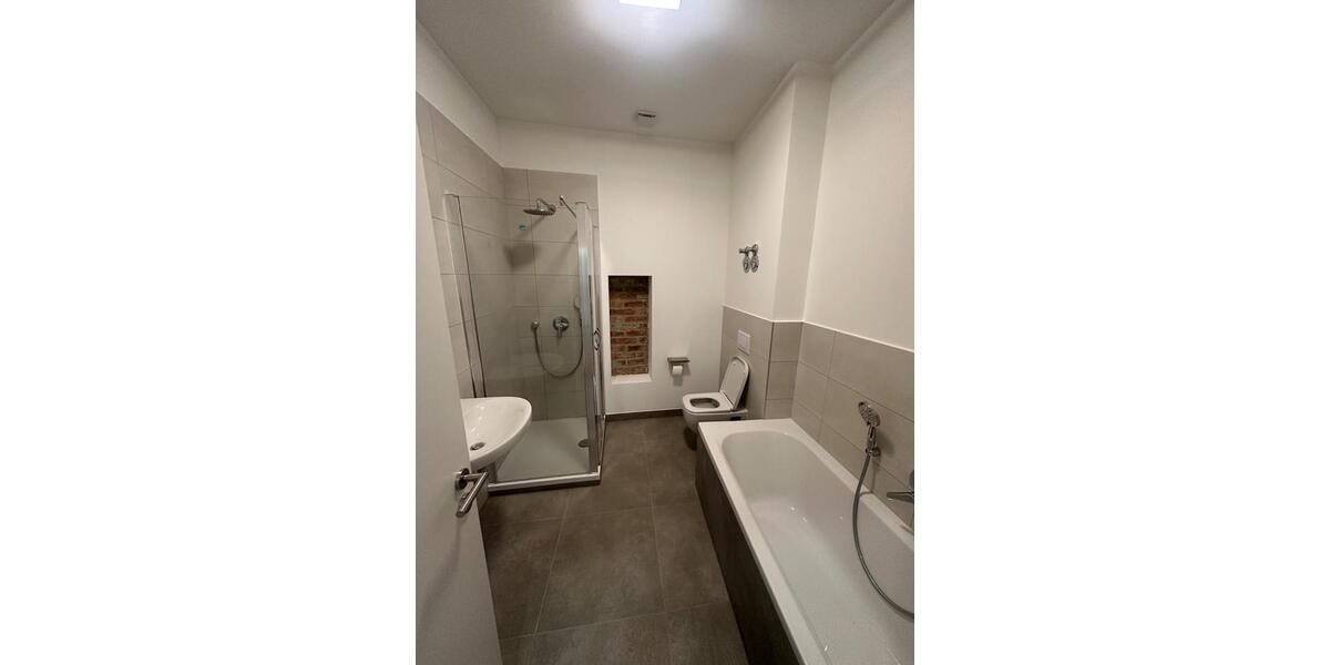 Etagenwohnung Landshut - 2.5 Zimmer, 68 m&sup2;, 1.175&euro; | Angebot:26621745
