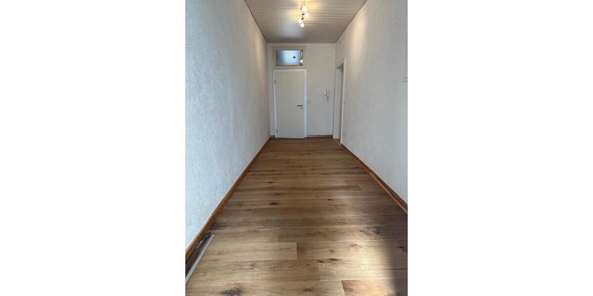 Etagenwohnung Dingolfing - 2 Zimmer, 70 m&sup2;, 750&euro; | Angebot:25960641