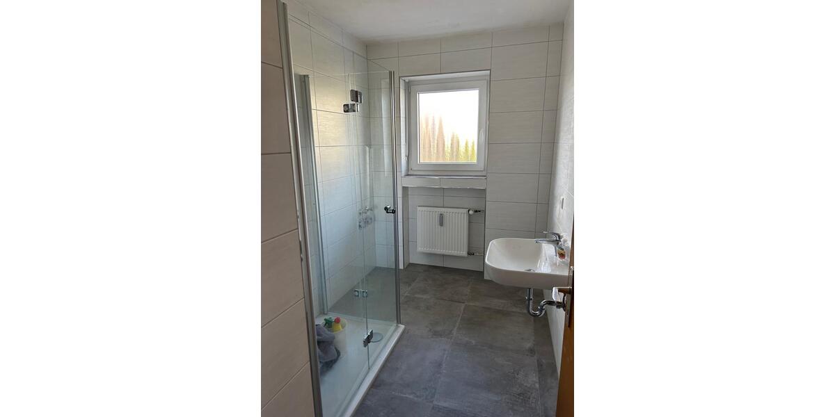 Etagenwohnung Mallersdorf-Pfaffenberg Pfaffenberg - 4 Zimmer, 80 m&sup2;, 700&euro; | Angebot:25968180