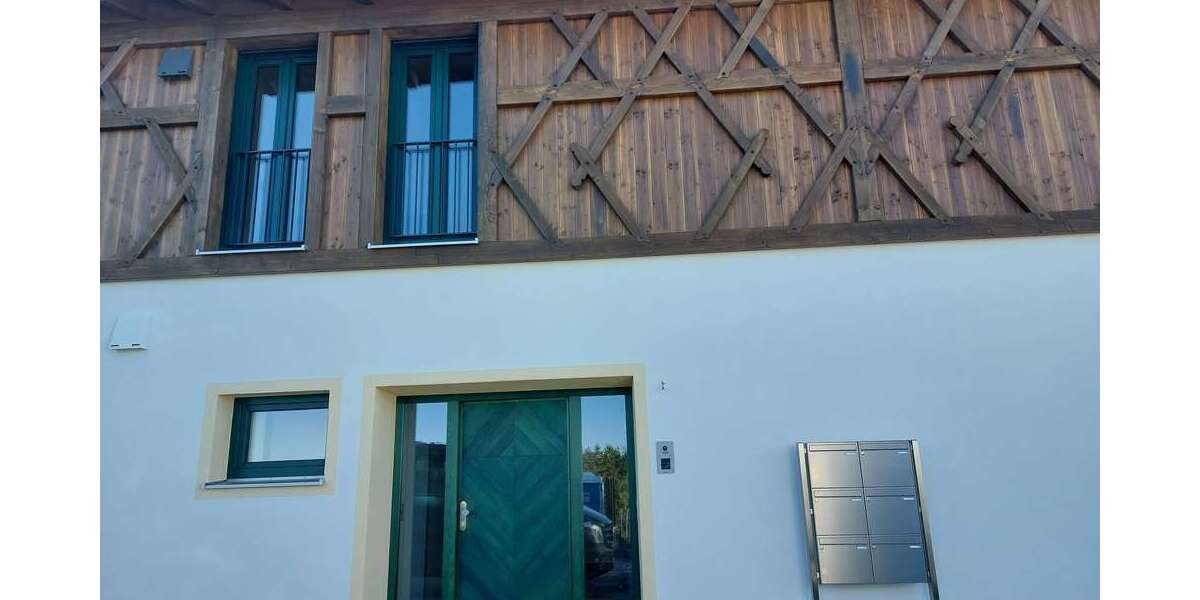 Etagenwohnung Dorfen - 3 Zimmer, 107 m&sup2;, 1.498&euro; | Angebot:25648427