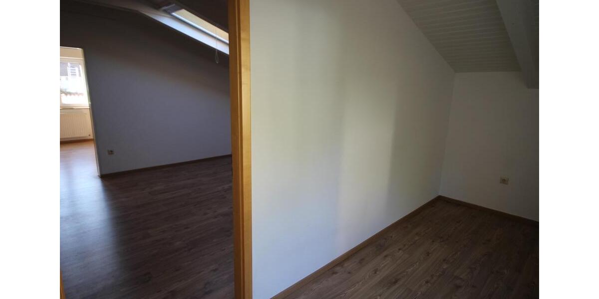 Etagenwohnung Kumhausen - 3.5 Zimmer, 90 m&sup2;, 990&euro; | Angebot:26533462