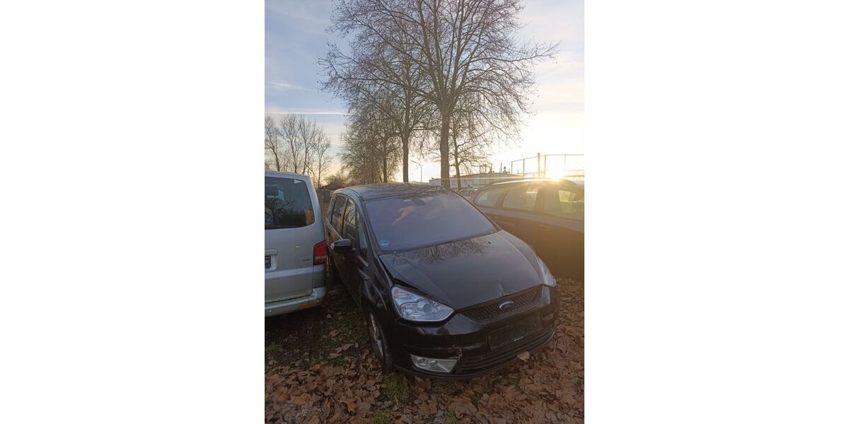 Ford S-Max 220.000 km 1.990 &euro; Moosburg 85368