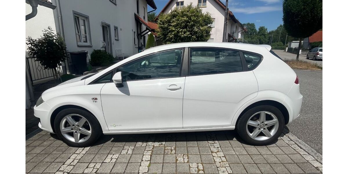 Seat Leon 125.000 km 5.500 &euro; Altdorf 84032