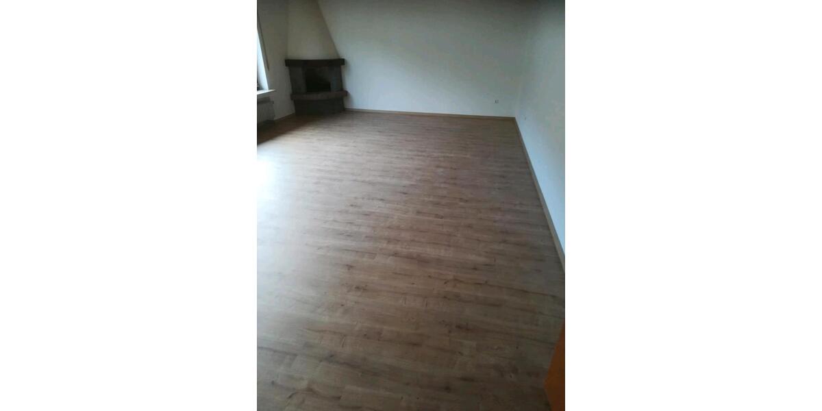 Erdgeschoßwohnung Niederviehbach - 1 Zimmer, 83 m&sup2;, 650&euro; | Angebot:25977313