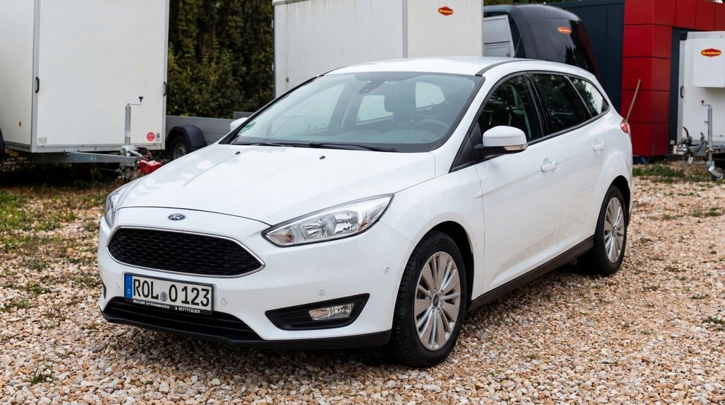 Ford Focus 151.500 km 7.900 &euro; Ergoldsbach 84061