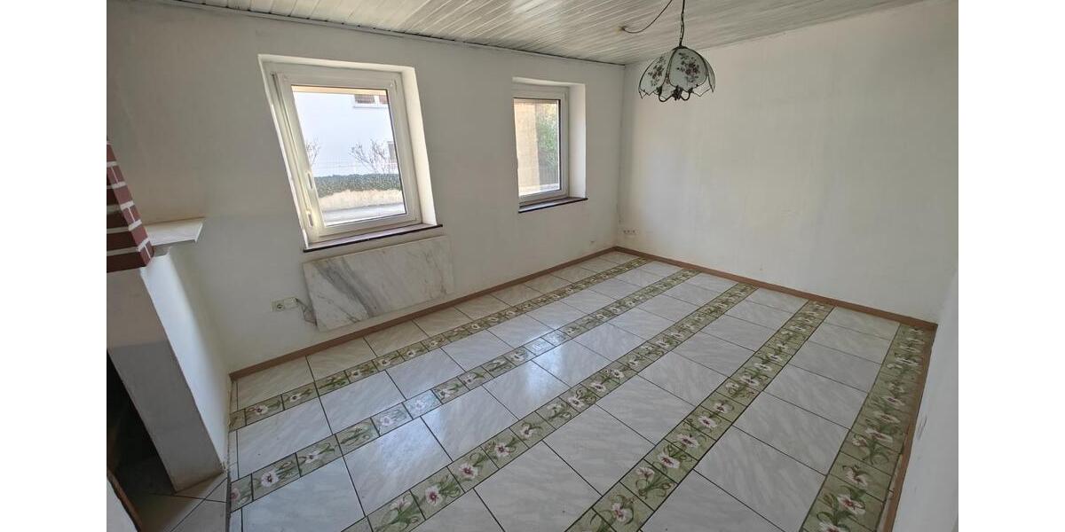 Einfamilienhaus Wildenberg - 7 Zimmer, 220 m&sup2;, 1.700&euro; | Angebot:25907276