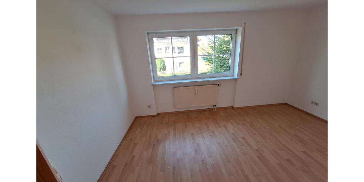 Etagenwohnung Ergoldsbach Langenhettenbach - 3 Zimmer, 97 m&sup2;, 950&euro; | Angebot:25875125