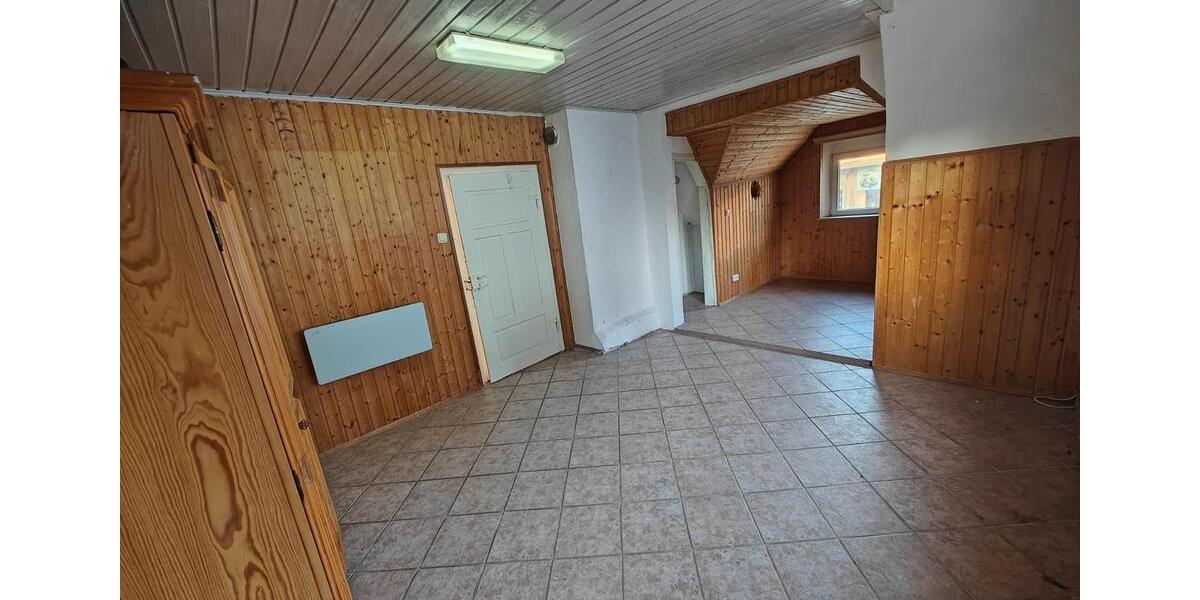 Einfamilienhaus Wildenberg - 7 Zimmer, 220 m&sup2;, 1.800&euro; | Angebot:25907276