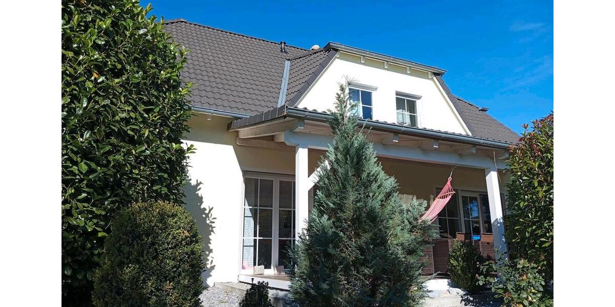 Einfamilienhaus Bruckberg - 6 Zimmer, 140 m&sup2;, 1.950&euro; | Angebot:27553232