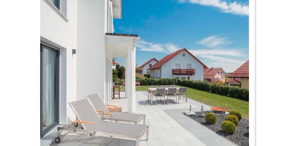 Villa Hohenpolding - 4.5 Zimmer, 185 m&sup2;, 3.150&euro; | Angebot:26383331