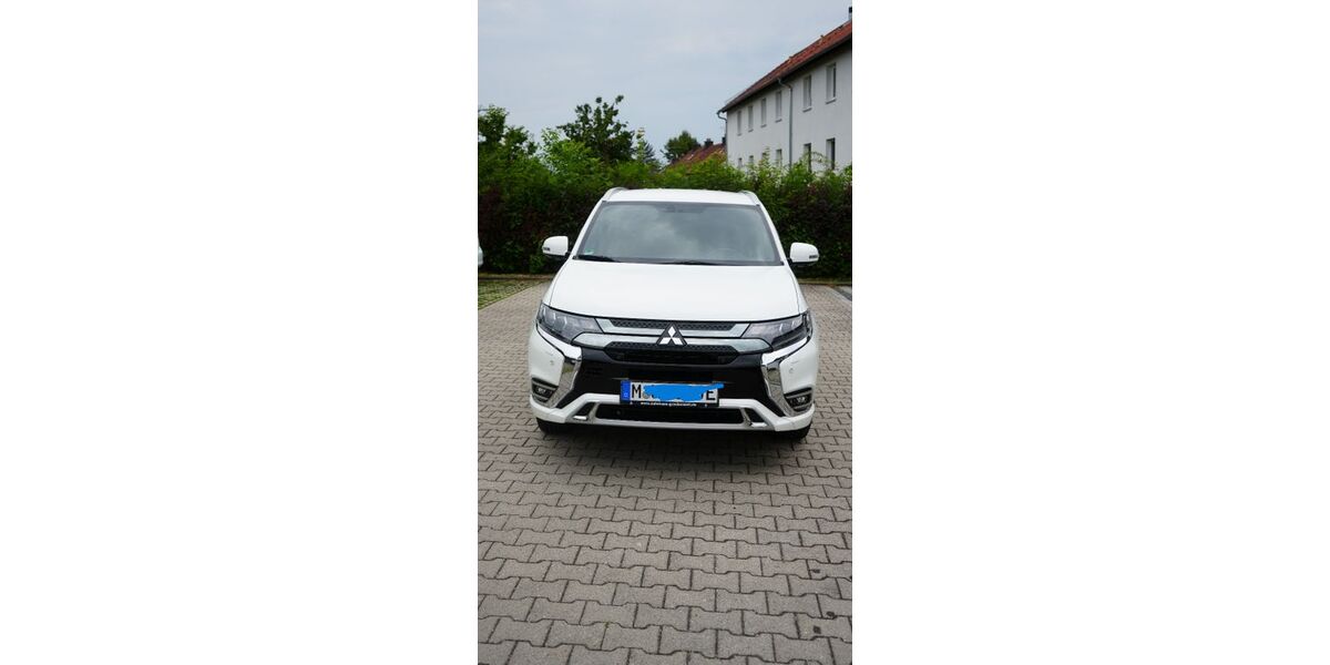 Mitsubishi Plug-in Hybrid Outlander 54.375 km 22.500 &euro; Dorfen 84405