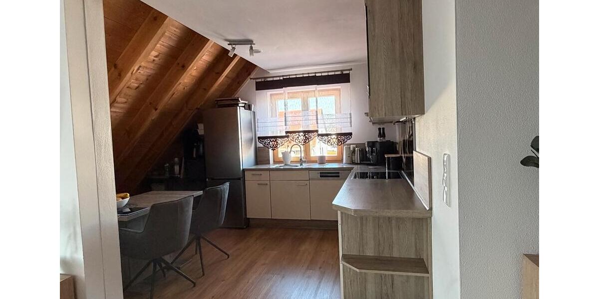 Etagenwohnung Niederaichbach - 4 Zimmer, 103 m&sup2;, 425.000&euro; | Angebot:26024337