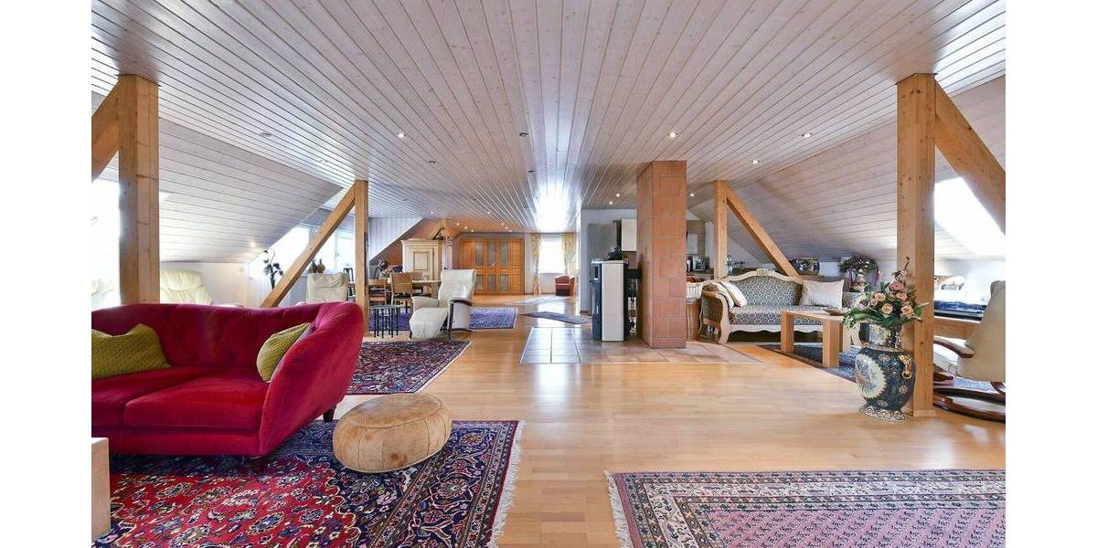 Einfamilienhaus Landshut Achdorf - 7 Zimmer, 350 m&sup2;, 1.150.000&euro; | Angebot:25743789