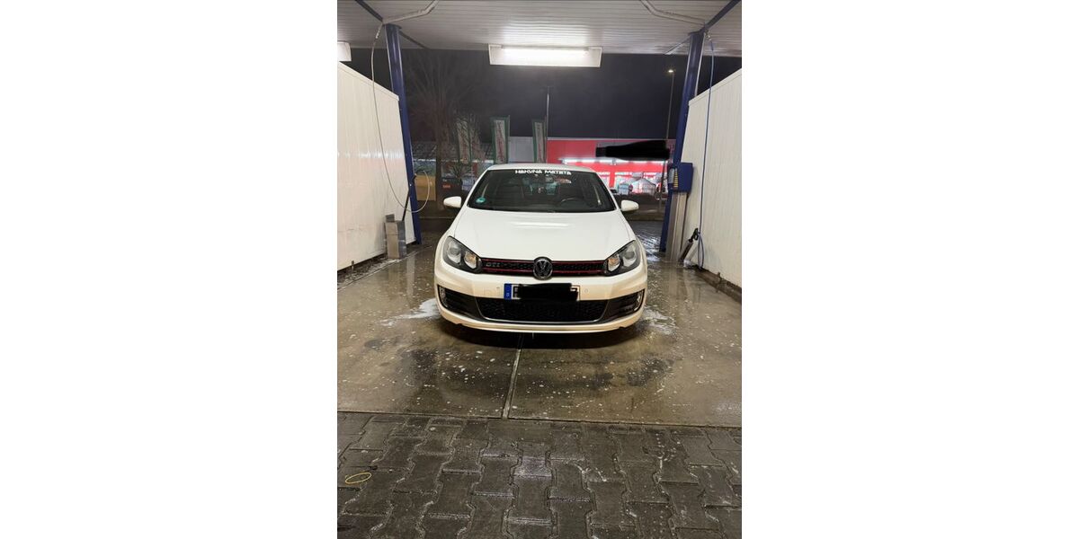 VW Golf 143.000 km 9.800 &euro; Kirchberg 84434