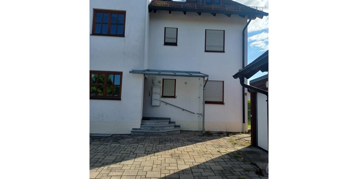 Dachgeschoßwohnung Essenbach - 2.5 Zimmer, 70 m&sup2;, 315.000&euro; | Angebot:27110516