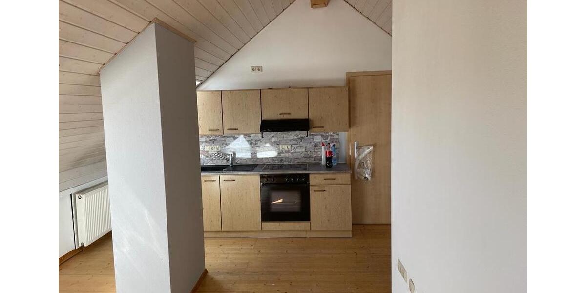 Dachgeschoßwohnung Taufkirchen (Vils) - 2 Zimmer, 60 m&sup2;, 900&euro; | Angebot:25807328