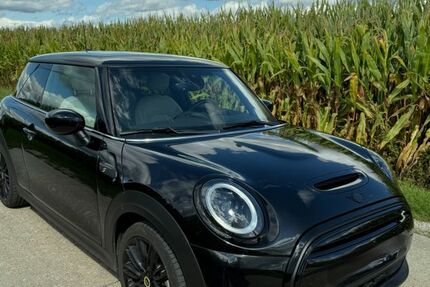 Mini Cooper SE 28.000 km 19.700 &euro; Mauern 85419