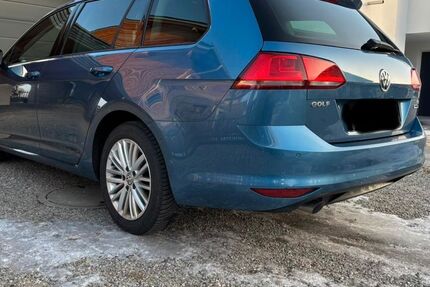 VW Golf 111.000 km 10.800 &euro; Velden 84149