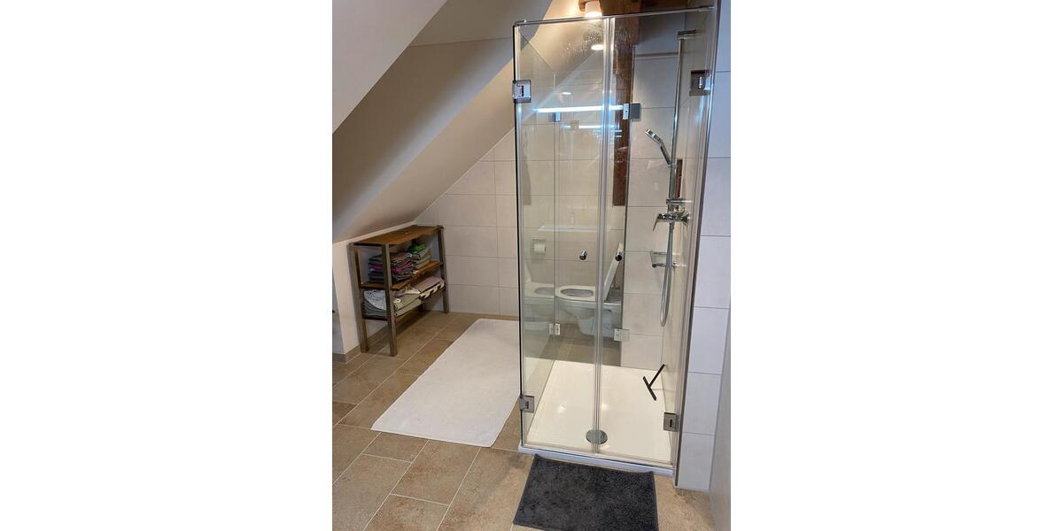 Dachgeschoßwohnung Velden - 2 Zimmer, 65 m&sup2;, 1.200&euro; | Angebot:25996921