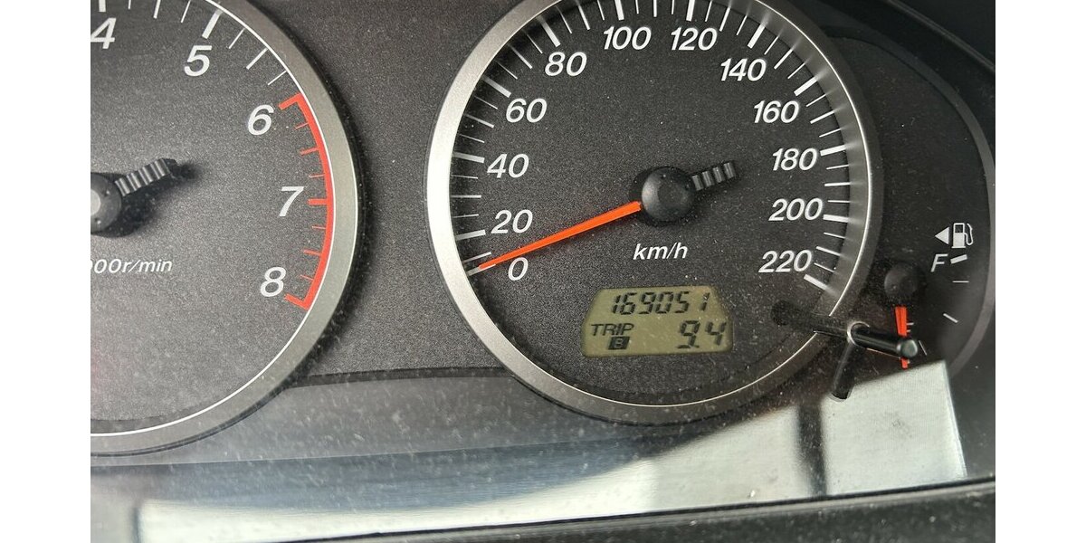 Mazda 2 1.5i Comfort Klima 1.Hand TÜV 04/2027 169.000 km 1.500 &euro; Altdorf 84032