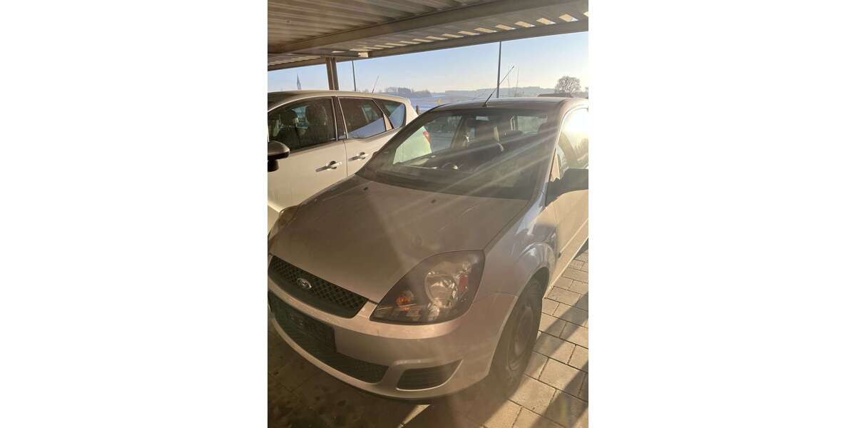 Ford Fiesta 156.000 km 600 &euro; Geisenhausen 84144