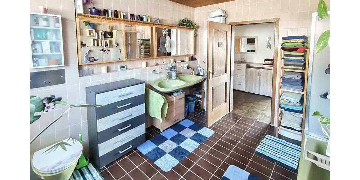 Einfamilienhaus Velden - 7 Zimmer, 270 m&sup2;, 749.000&euro; | Angebot:25928990