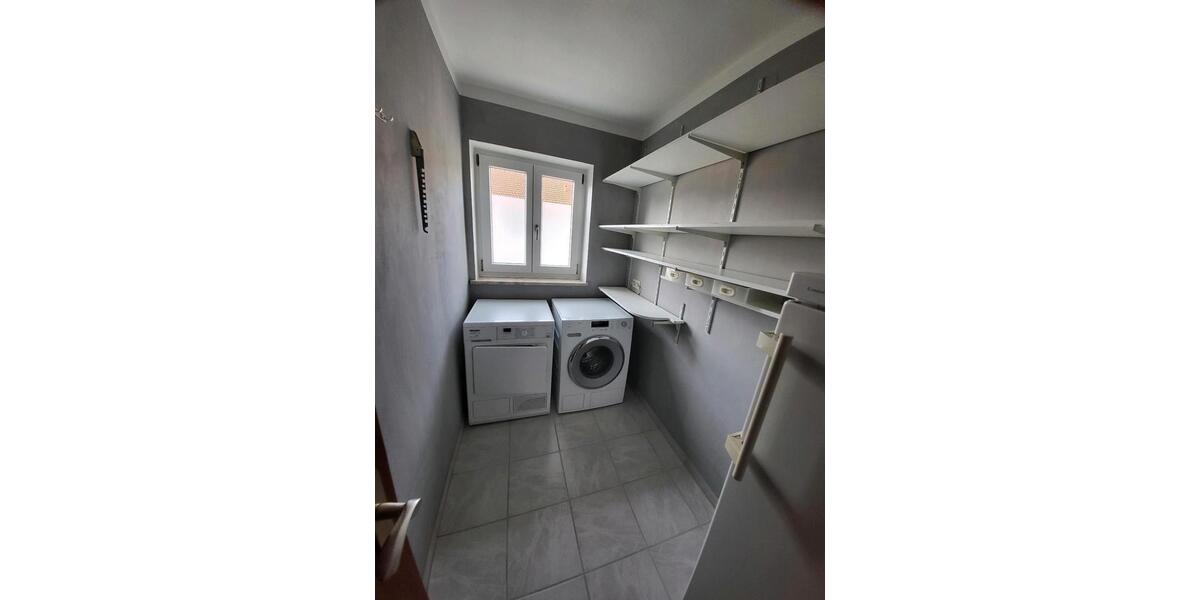 Etagenwohnung Moosthenning - 4 Zimmer, 130 m&sup2;, 1.250&euro; | Angebot:26630175