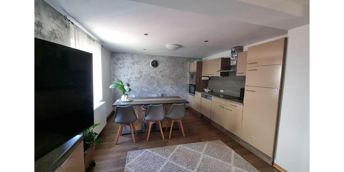 Mehrfamilienhaus, Wohnhaus Mengkofen - 9 Zimmer, 260 m&sup2;, 560.000&euro; | Angebot:23861666