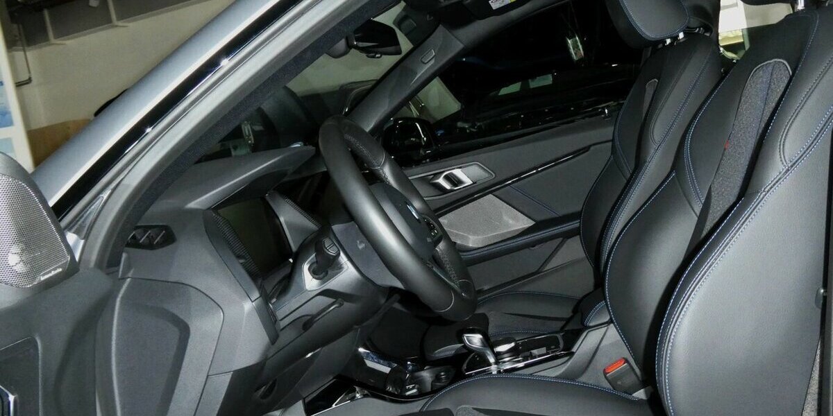 BMW 218 Gran Coupe 218i M Sport Pan.Dach,H&K,Abstandst 23.700 km 28.290 &euro; Landshut 84030