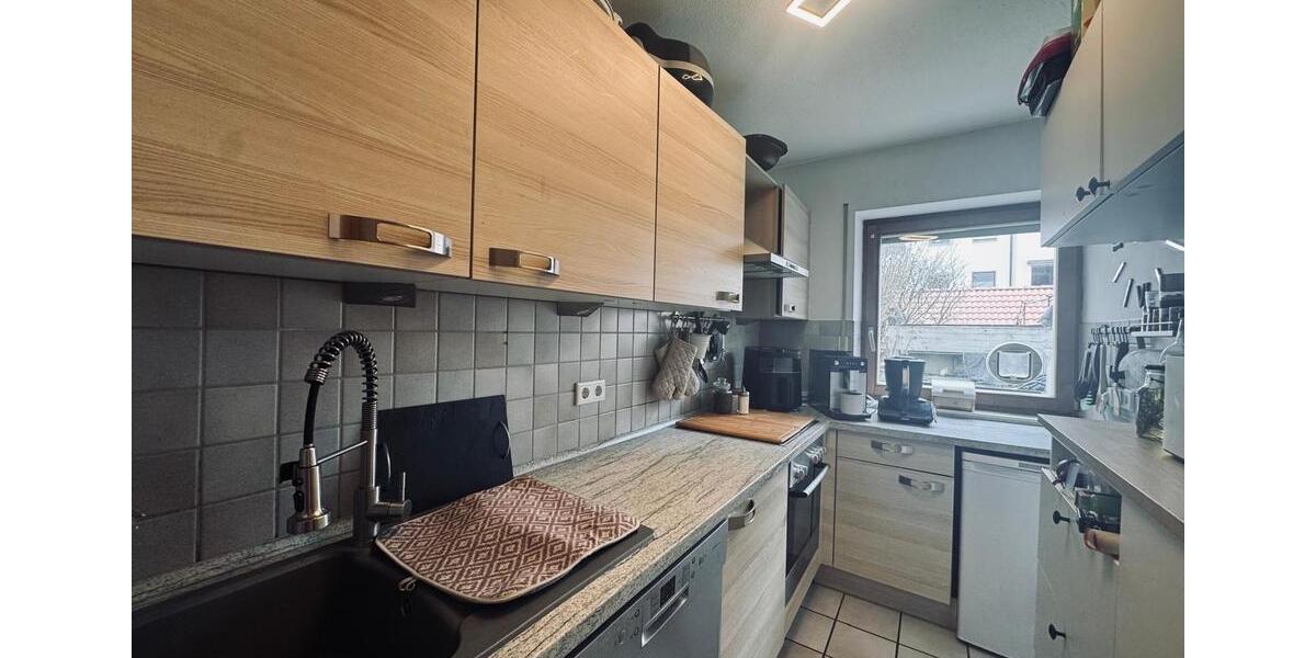 Hochparterre Landshut - 2.5 Zimmer, 61 m&sup2;, 1.150&euro; | Angebot:25989118