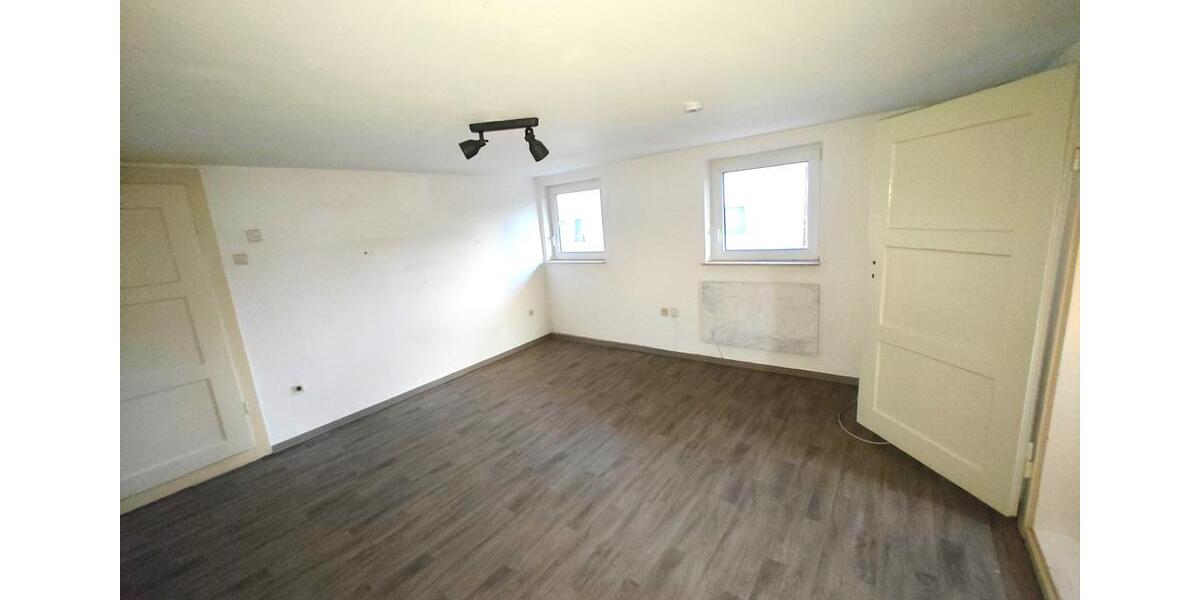 Einfamilienhaus Wildenberg - 7 Zimmer, 220 m&sup2;, 1.700&euro; | Angebot:25907276